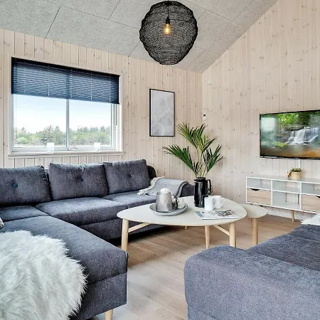 20 Person In Holiday home *